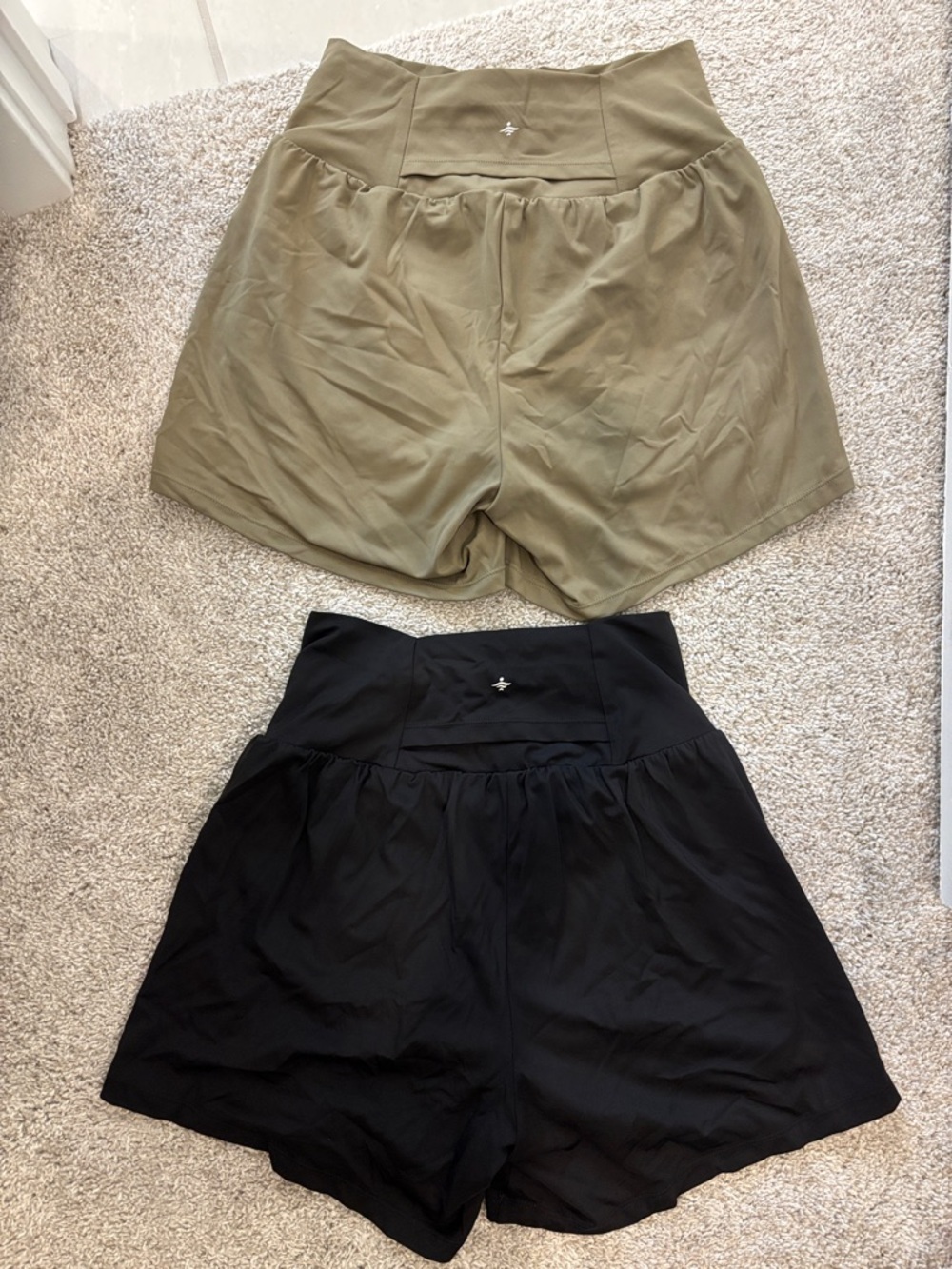 HALARA High-Waist Flow Shorts - Black & Olive